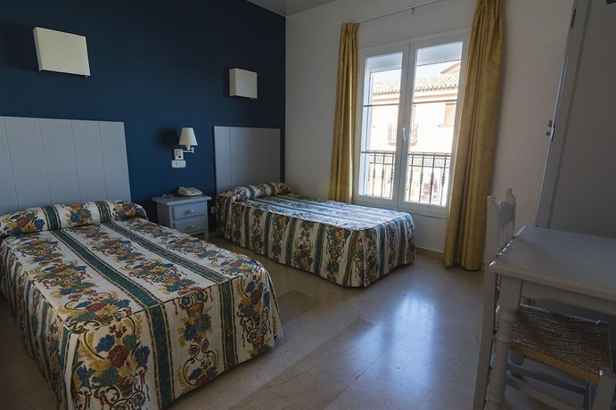 Imagen de la habitación del Hostal Drago, Sotogrande. Foto 11
