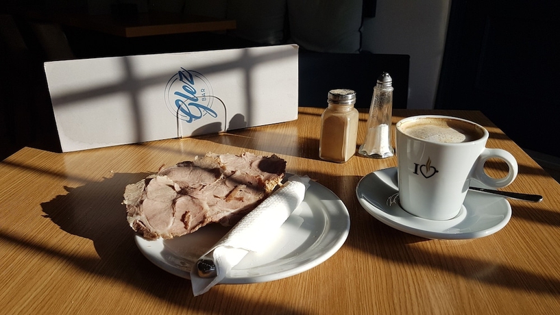 Imagen del bar/restaurante del Hostal Drago, Sotogrande. Foto 3