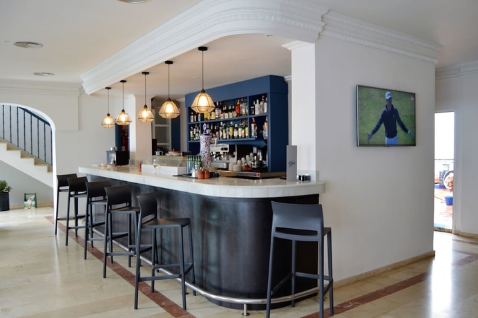 Imagen del bar/restaurante del Hostal Drago, Sotogrande. Foto 7