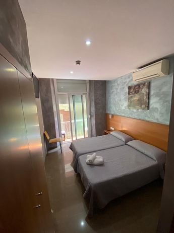 Imagen de la habitación del Hostal Drassanes. Foto 4