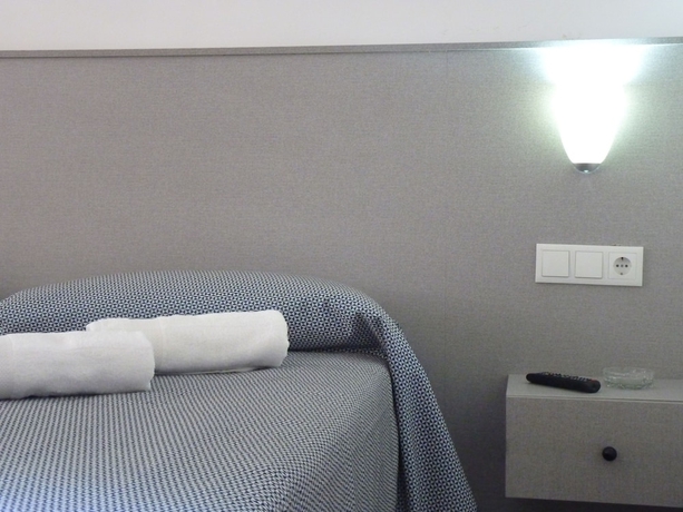 Imagen de la habitación del Hostal Drassanes. Foto 11