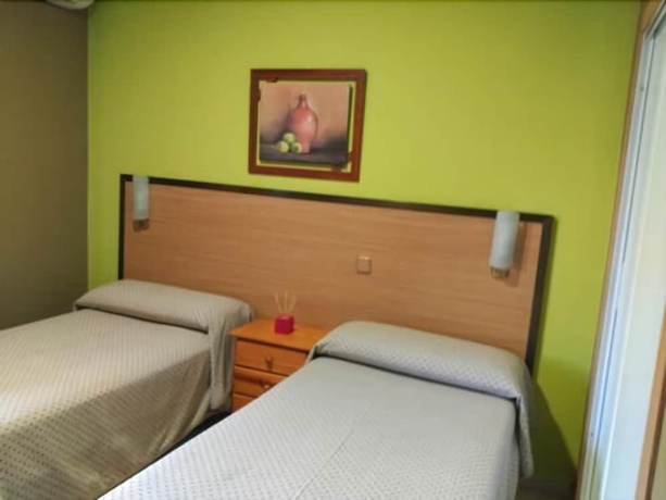 Imagen de la habitación del Hostal Ds, Velilla de San Antonio. Foto 18
