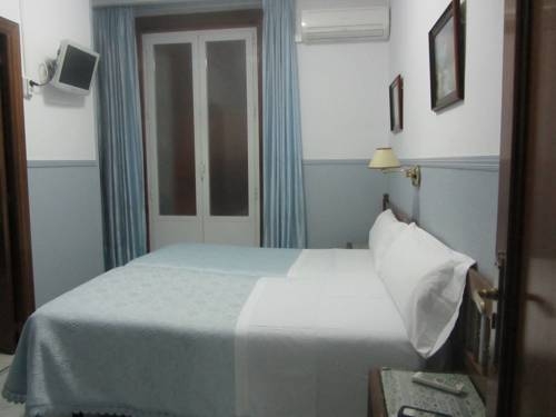 Imagen de la habitación del Hostal Dulcinea, Madrid. Foto 6