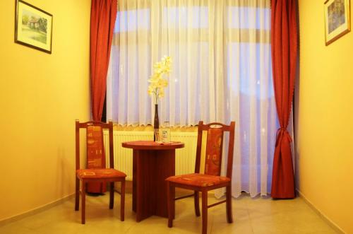 Imagen de los interiores del Hostal Dw&oacute;r Jur-Gast. Foto 9