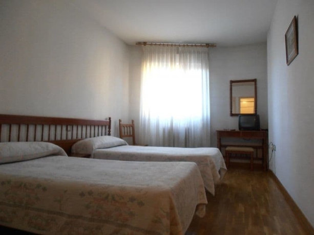 Imagen de la habitación del Hostal Ec Leon. Foto 5