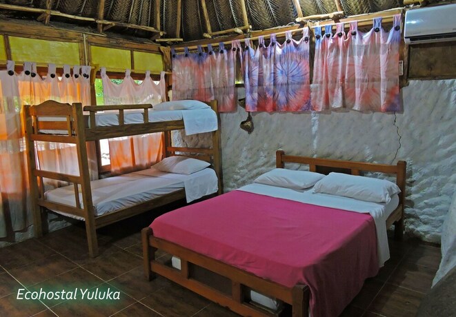 Imagen de la habitación del Hostal Eco Yuluka. Foto 34
