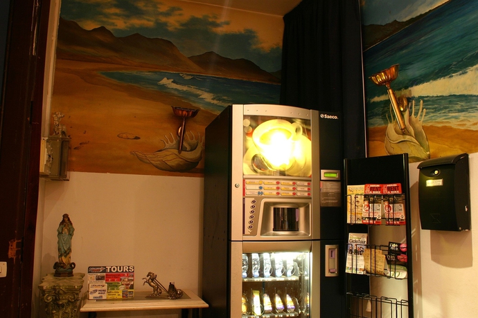 Imagen de los interiores del Hostal Eden, Eixample. Foto 6