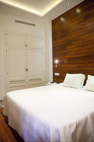 Imagen de la habitación del Hostal El Alojado de Velarde. Foto 6