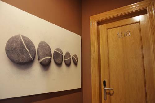 Imagen de la habitación del Hostal El Aparcamiento. Foto 3