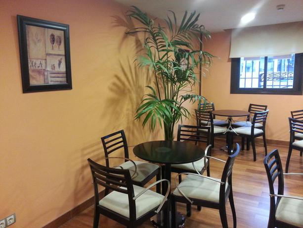 Imagen general del Hostal El Arco. Foto 3