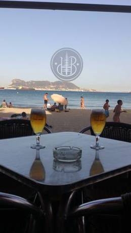 Imagen general del Hostal El Bahía. Foto 3