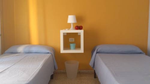 Imagen general del Hostal El Bahía. Foto 4