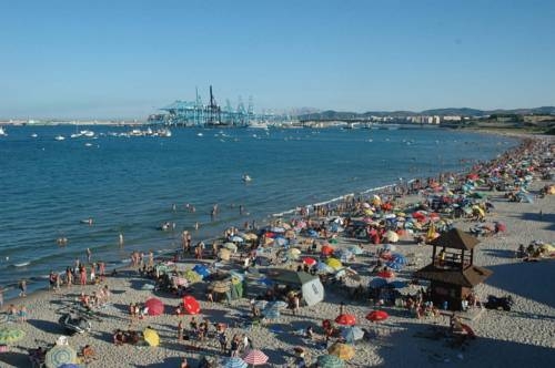 Imagen general del Hostal El Bahía. Foto 9