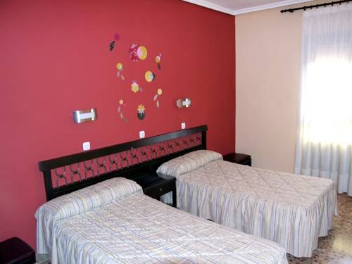 Imagen de la habitación del Hostal El Botero, Monreal del Campo. Foto 2