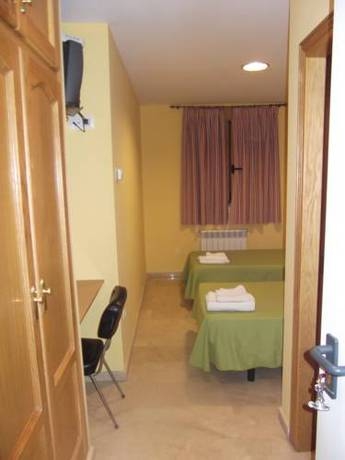 Imagen general del Hostal El Bugar. Foto 7