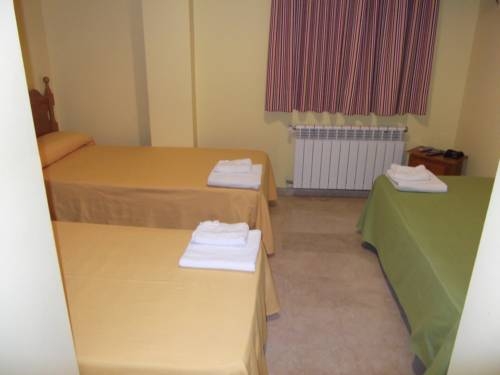 Imagen general del Hostal El Bugar. Foto 9