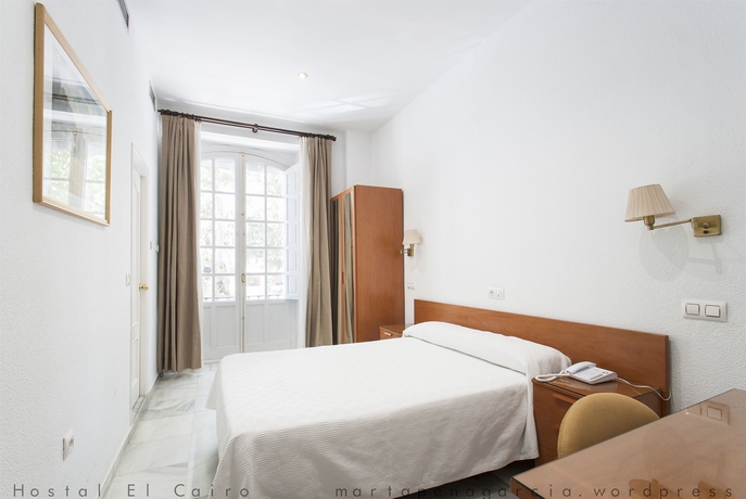 Imagen de la habitación del Hostal El Cairo. Foto 8
