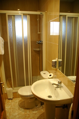 Imagen de la habitación del Hostal El Cartero. Foto 6