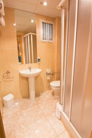 Imagen de la habitación del Hostal El Cartero. Foto 7