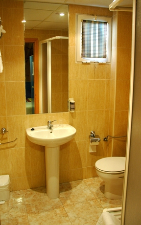 Imagen de la habitación del Hostal El Cartero. Foto 8