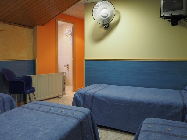 Imagen de la habitación del Hostal El Cartero. Foto 9