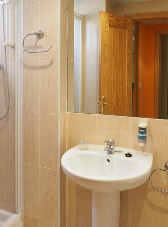 Imagen de la habitación del Hostal El Cartero. Foto 10