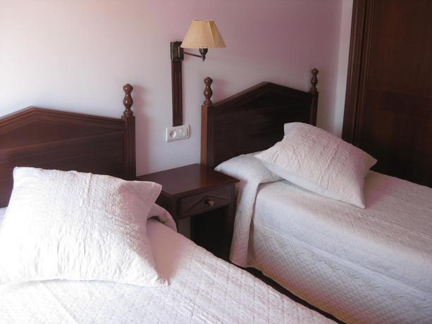 Imagen de la habitación del Hostal El Cascapeñas de la Alpujarra. Foto 4