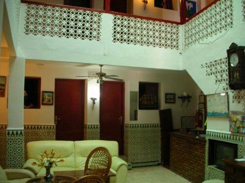 Imagen general del Hostal El Castillo, Marbella. Foto 6