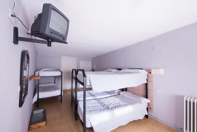 Imagen de la habitación del Hostal El Ciervo, Sierra Nevada. Foto 7