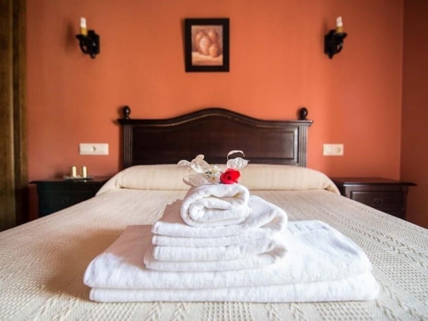 Imagen de la habitación del Hostal El Descanso Del Emperador. Foto 10