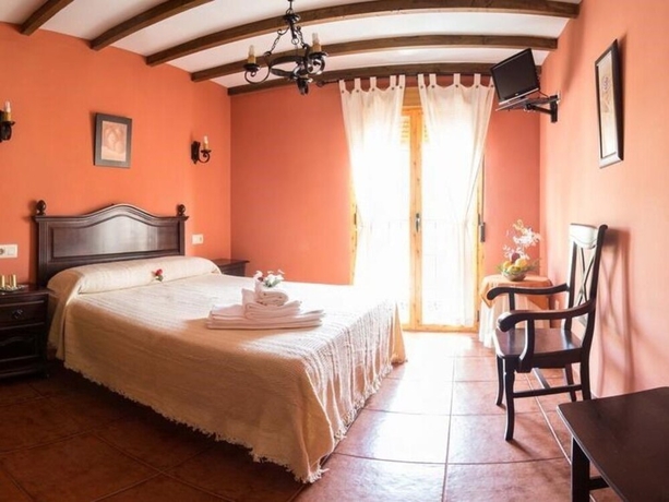 Imagen de la habitación del Hostal El Descanso Del Emperador. Foto 13