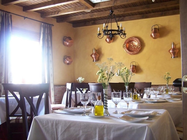 Imagen del bar/restaurante del Hostal El Descanso Del Emperador. Foto 3