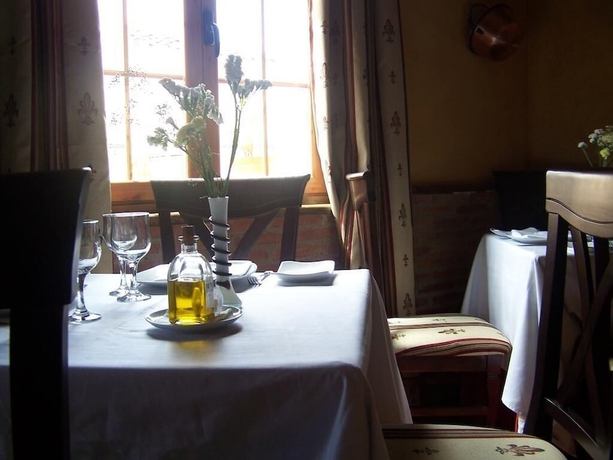 Imagen del bar/restaurante del Hostal El Descanso Del Emperador. Foto 5