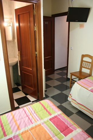 Imagen de la habitación del Hostal El Emigrante, Dos Hermanas. Foto 6