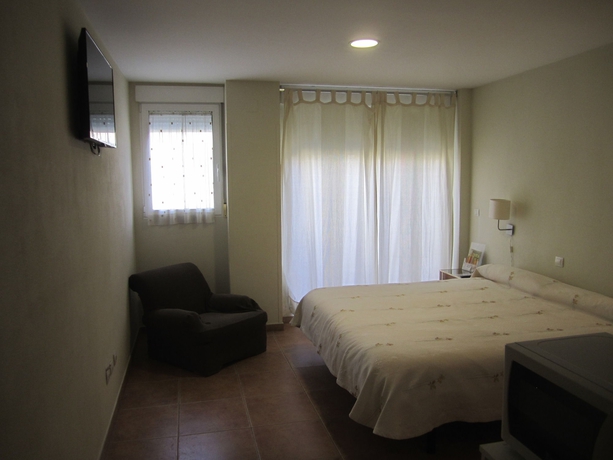 Imagen de la habitación del Hostal El Estudio. Foto 4