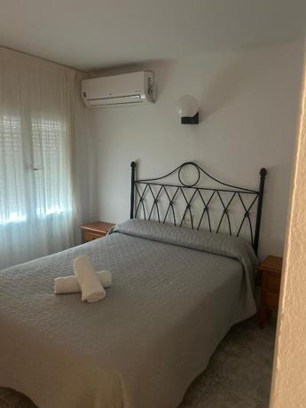 Imagen de la habitación del Hostal El Flamenco. Foto 2