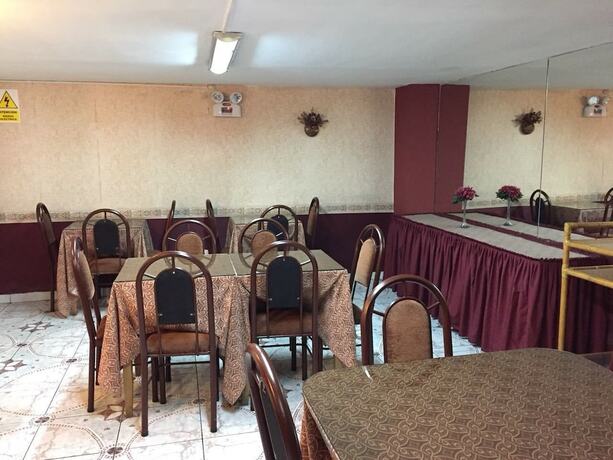 Imagen del bar/restaurante del Hostal El Gobernador. Foto 9