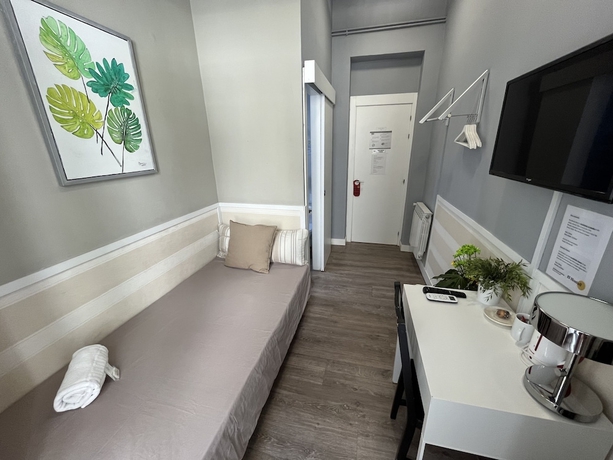 Imagen de la habitación del Hostal El Hostall. Foto 4