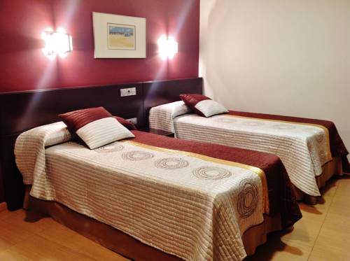 Imagen de la habitación del Hostal El Lechuguero. Foto 8