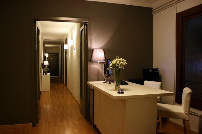 Imagen general del Hostal El Ninot. Foto 8