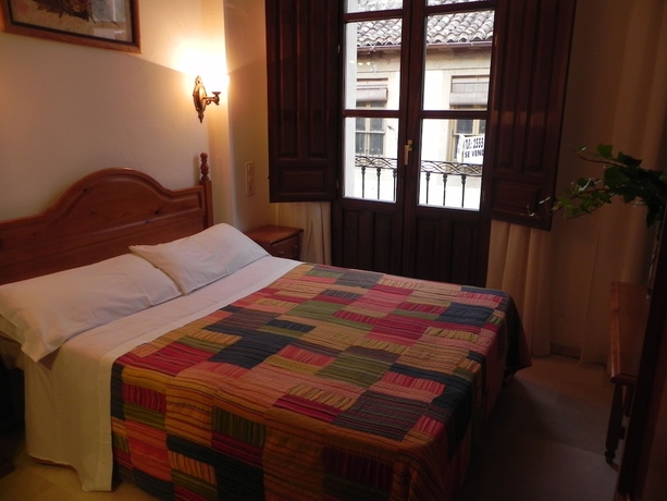 Imagen de la habitación del Hostal El Olivo. Foto 14