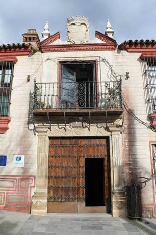 Imagen de los exteriores del Hostal El Palacio De San Benito. Foto 11
