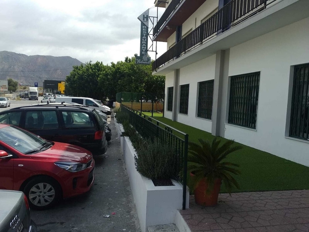 Imagen general del Hostal El Palmeral, Orihuela. Foto 3