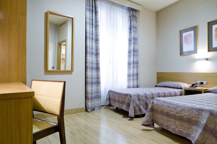 Imagen de la habitación del Hostal El Pasaje. Foto 4