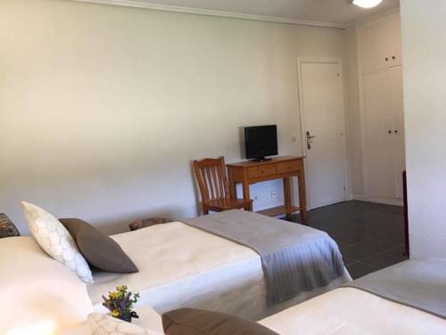 Imagen de la habitación del Hostal El Paso, Meruelo. Foto 2