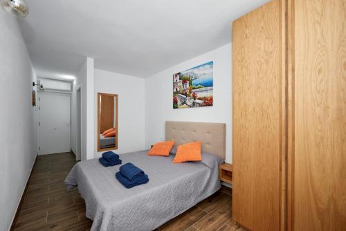 Imagen de la habitación del Hostal El Patio, Alicante. Foto 8