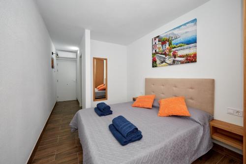 Imagen de la habitación del Hostal El Patio, Alicante. Foto 9