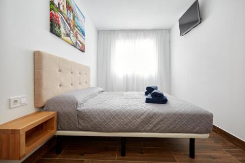 Imagen de la habitación del Hostal El Patio, Alicante. Foto 18