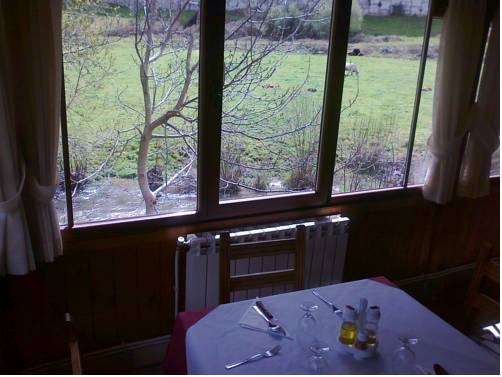 Imagen general del Hostal El Peregrino, La Portela. Foto 6