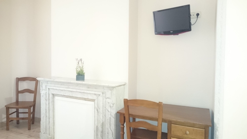 Imagen de la habitación del Hostal El Pilar, Barrio de las Letras. Foto 7